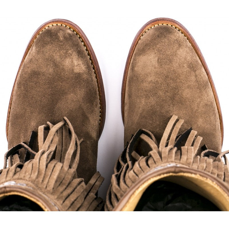 Bota marrón con flecos -Melisa-